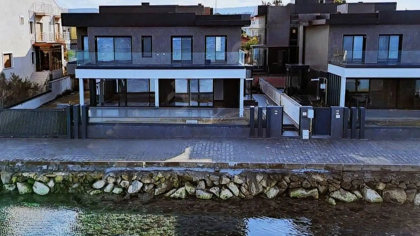 House in Izmir